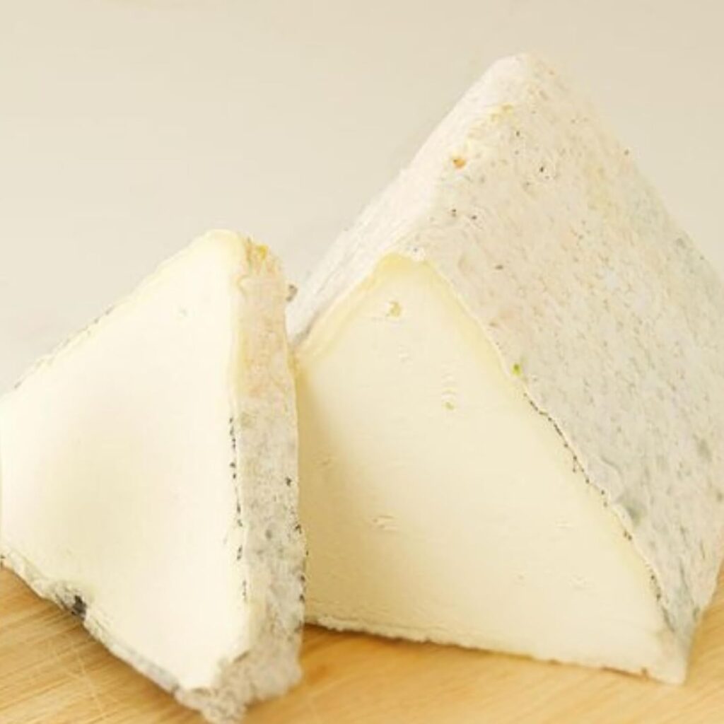 【DELICIOSA】フランス産 ル トリアングル バルビシェット 職人手作り グラスフェッド 山羊乳 チーズ